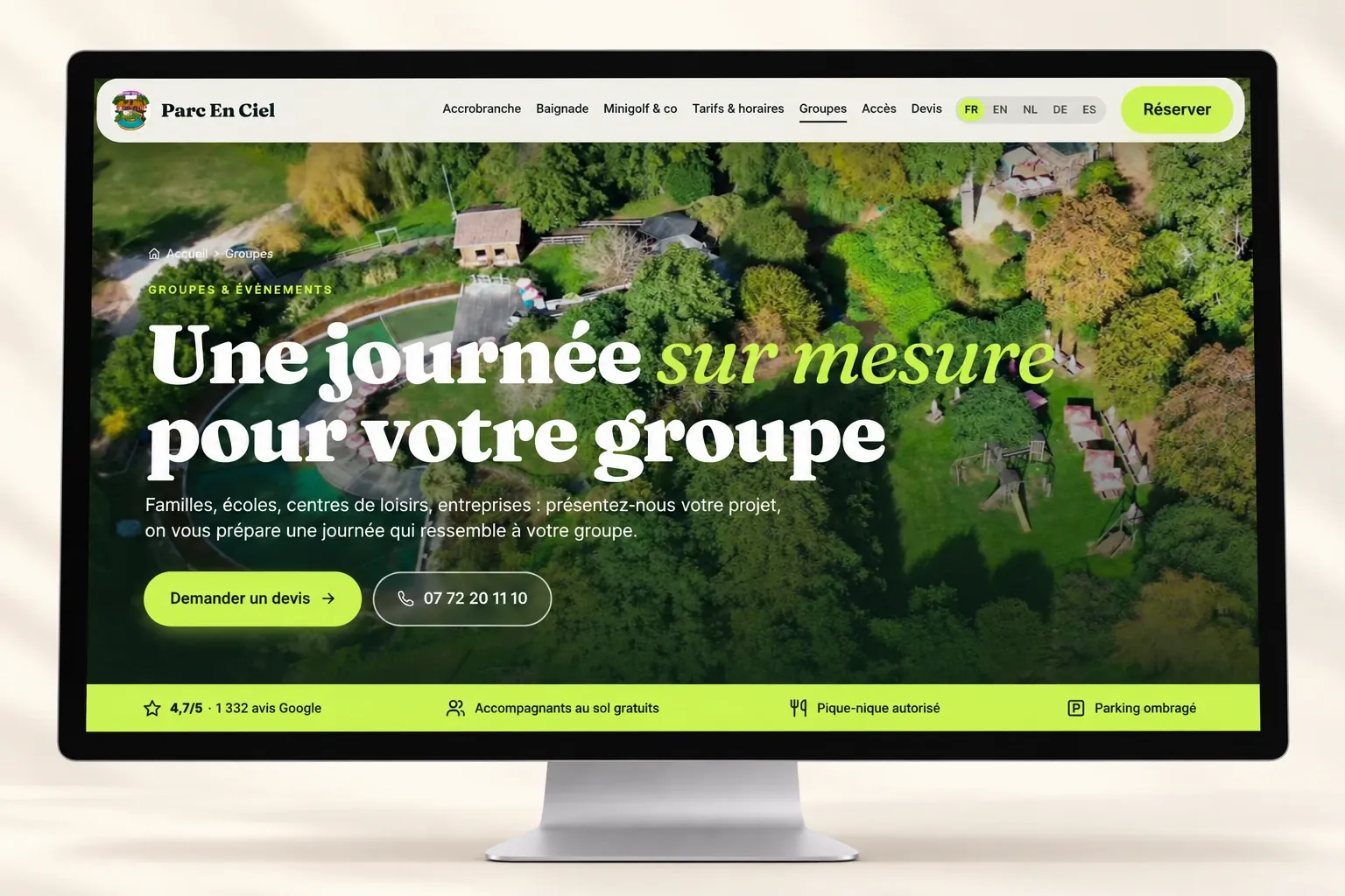 Maquette de la page Groupes de Parc En Ciel : vue aérienne du parc, titre « Une journée sur mesure pour votre groupe », familles, écoles, centres de loisirs et entreprises, bouton « Demander un devis »